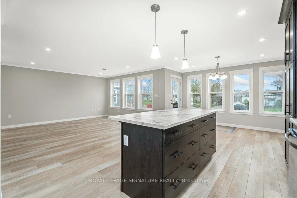 18, Briar Wood, Cookstown, Innisfil