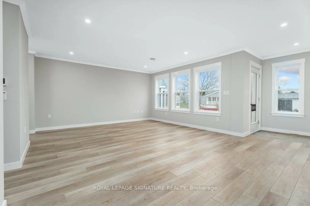 18, Briar Wood, Cookstown, Innisfil