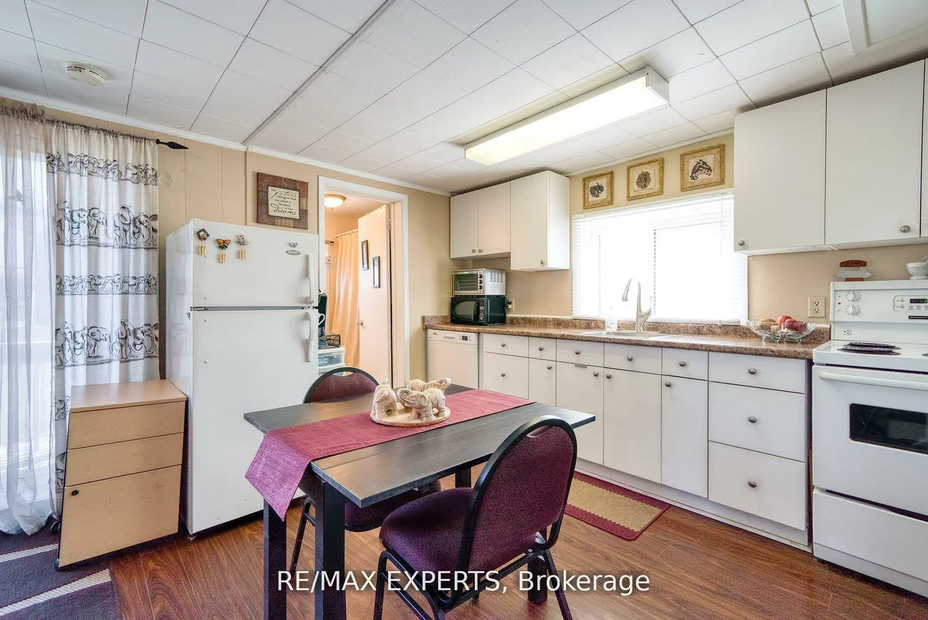 1004, Robinson, Lefroy, Innisfil