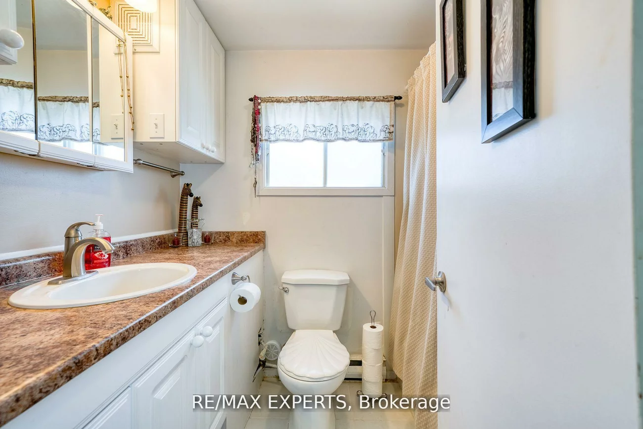 1004, Robinson, Lefroy, Innisfil