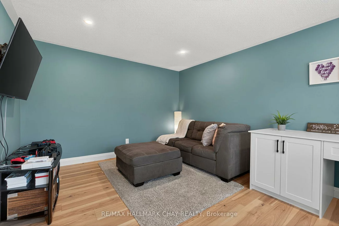 2731, Shering, Stroud, Innisfil