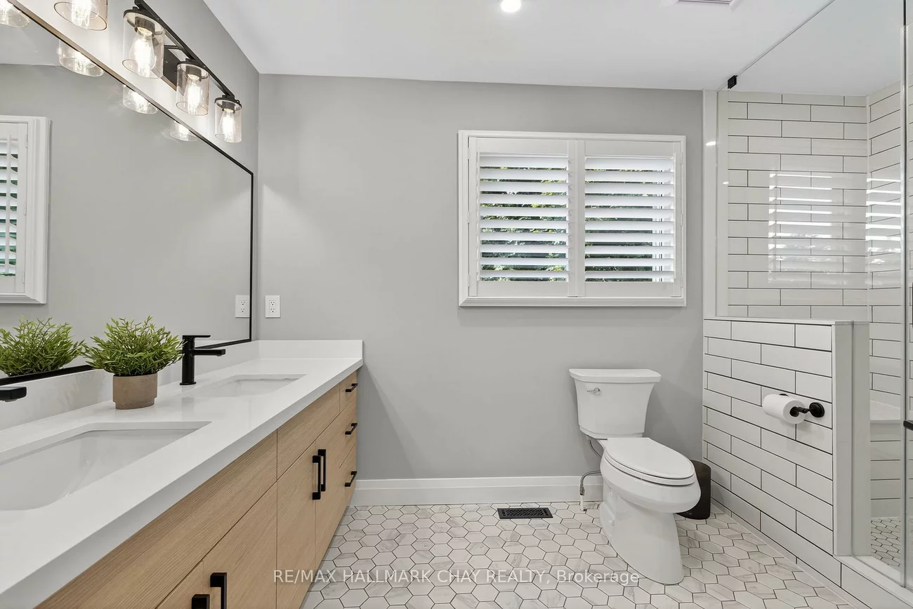 2731, Shering, Stroud, Innisfil