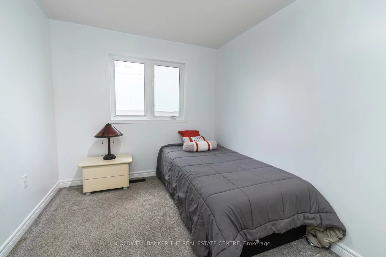 1128, Kell, Alcona, Innisfil