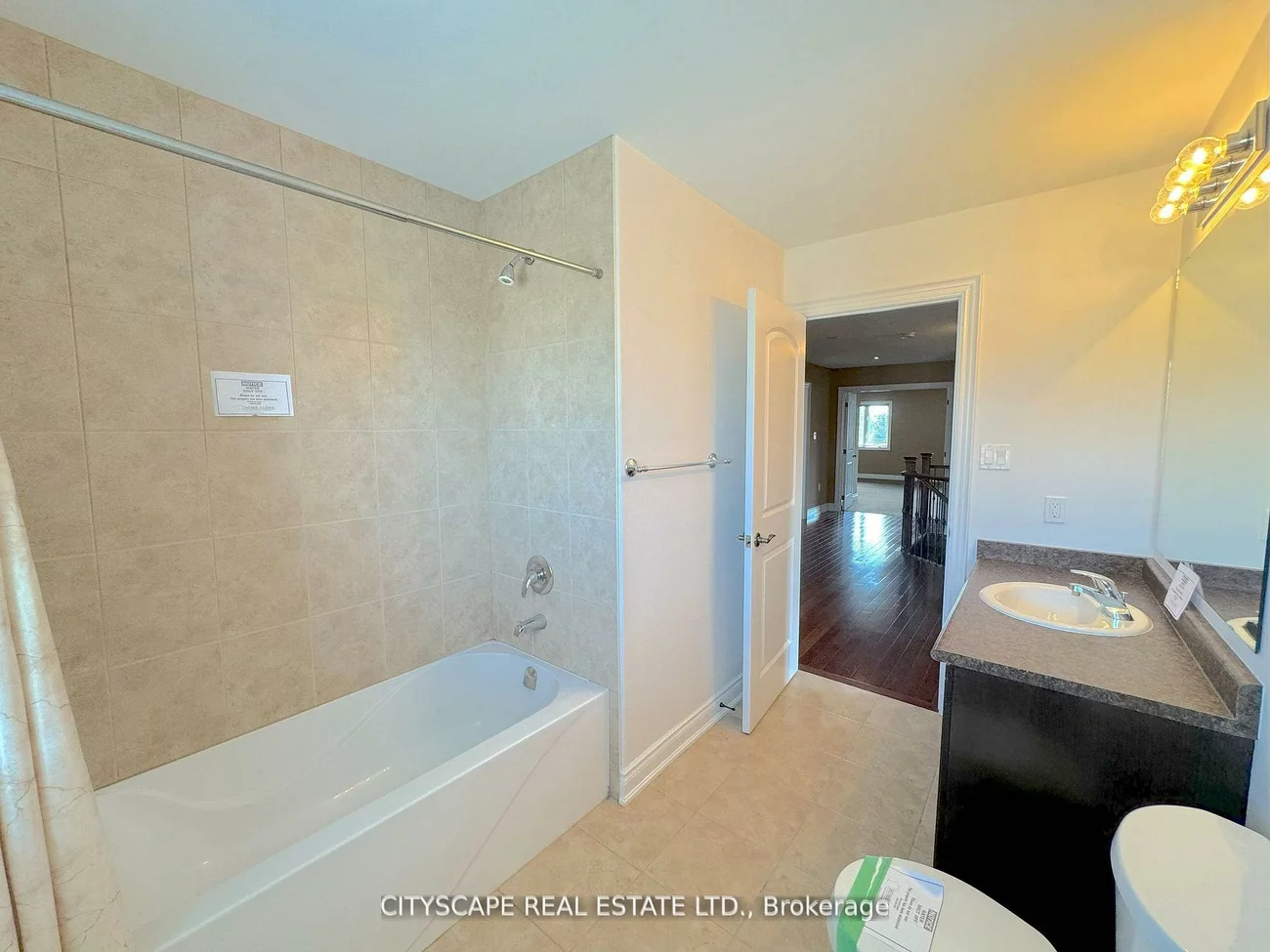 1749, Angus, Alcona, Innisfil