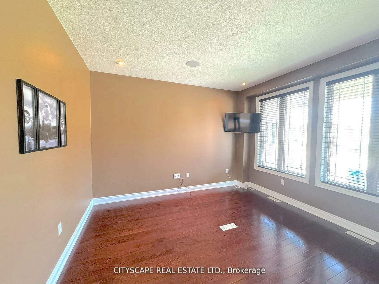 1749, Angus, Alcona, Innisfil