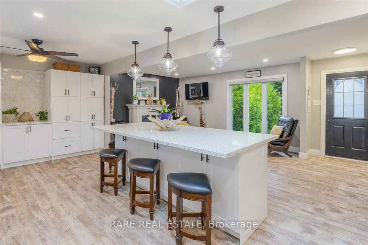 1678, South Porcupine, Alcona, Innisfil