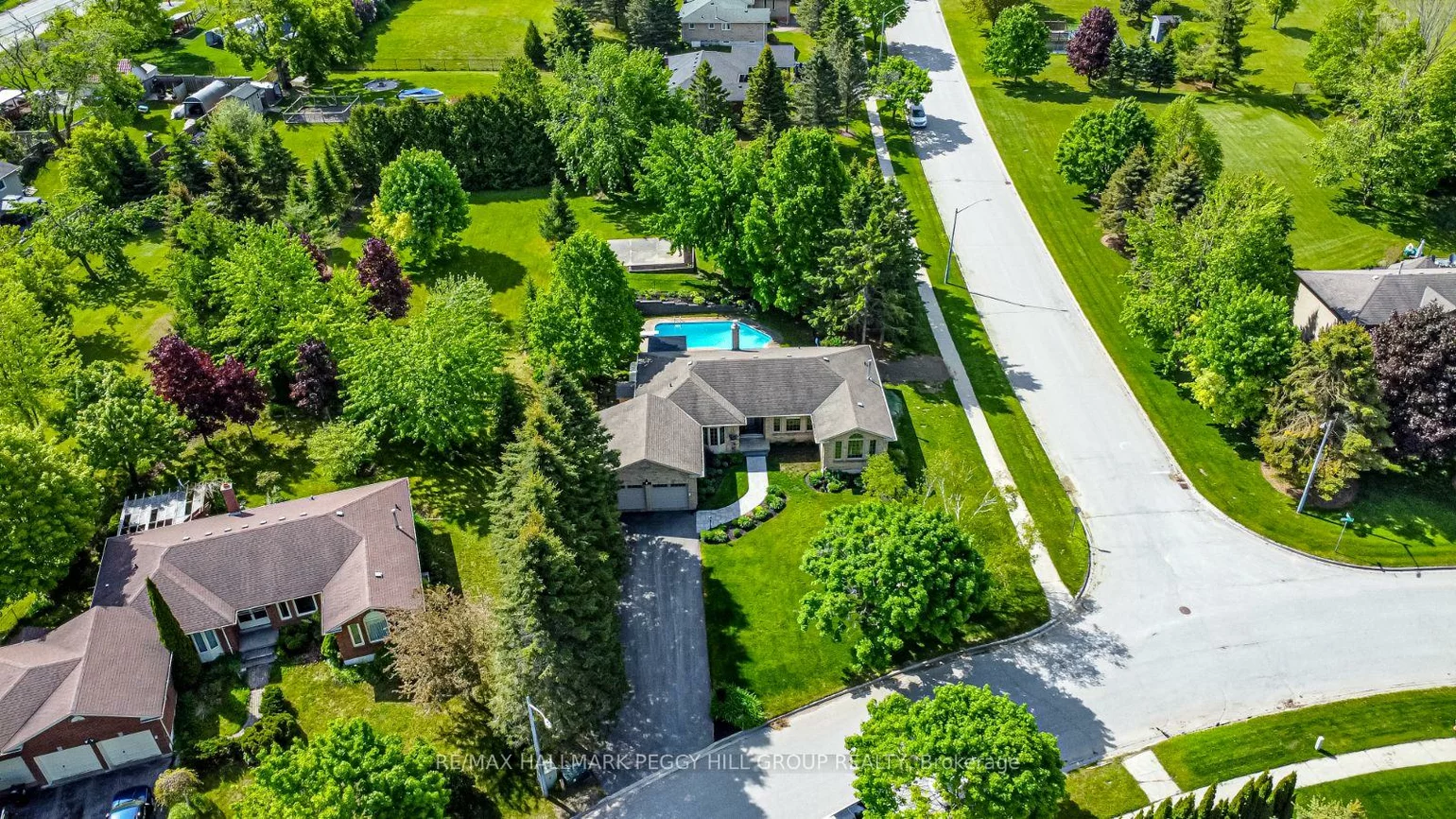2235, Meadowland, Churchill, Innisfil