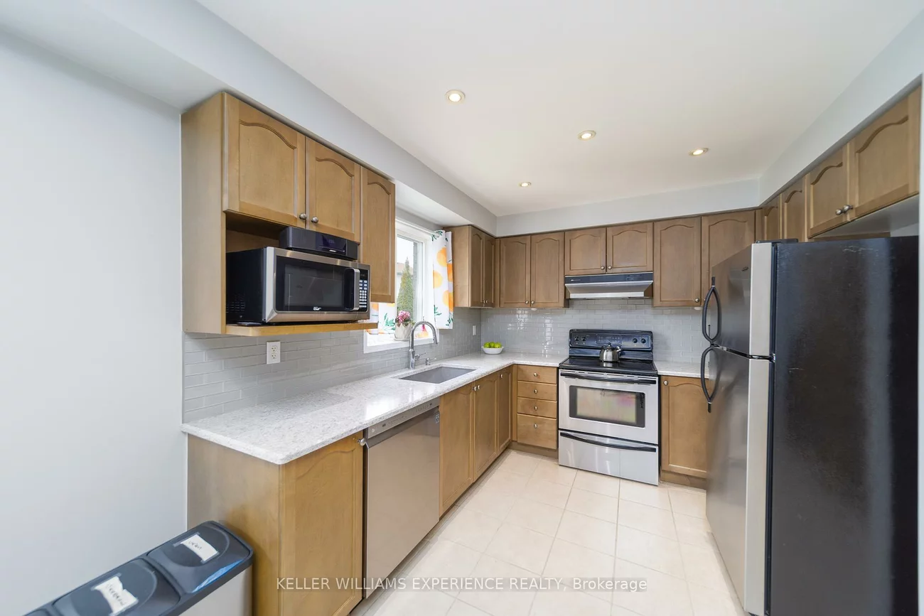 1202, Andrade, Alcona, Innisfil