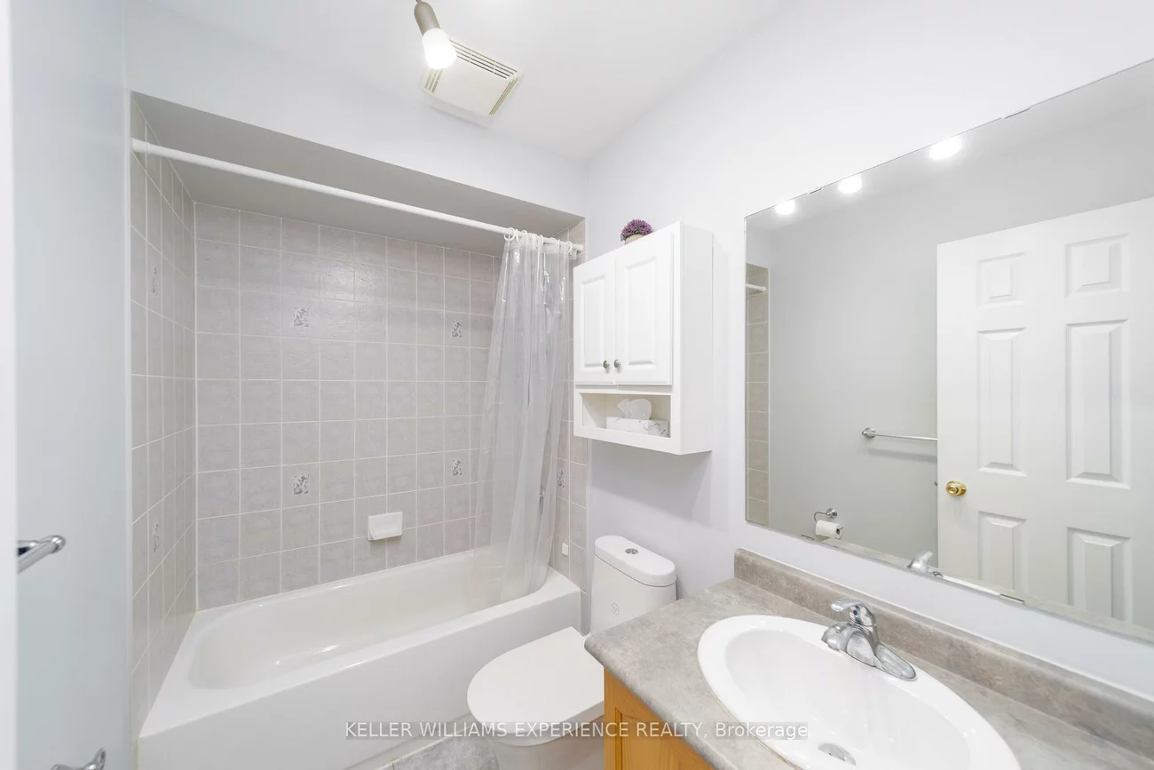 1202, Andrade, Alcona, Innisfil