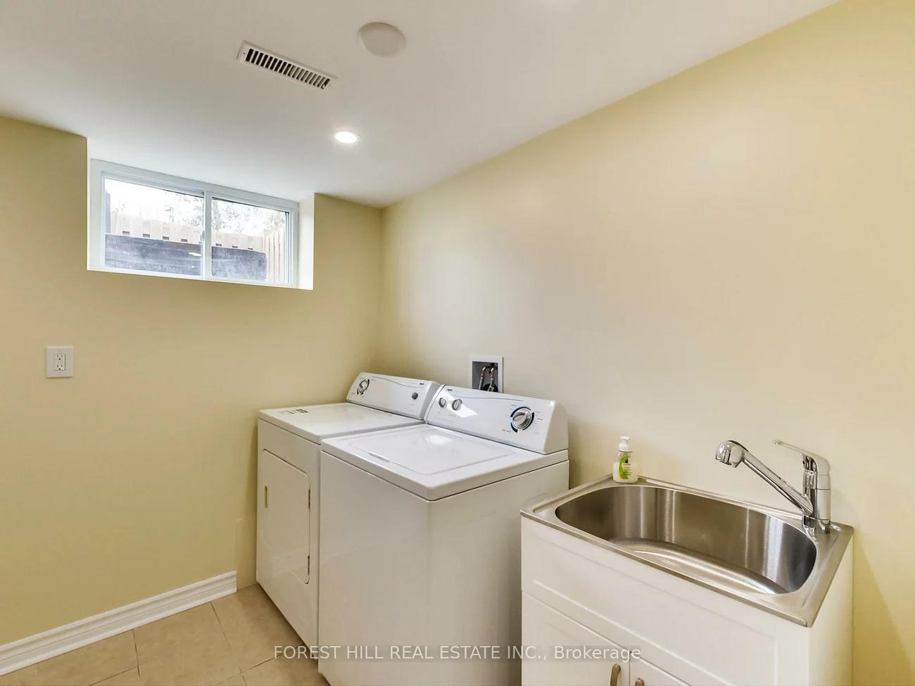 1153, Vernor, Gilford, Innisfil