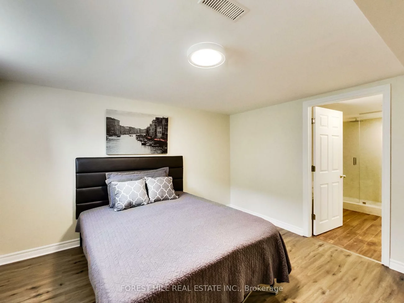 1153, Vernor, Gilford, Innisfil
