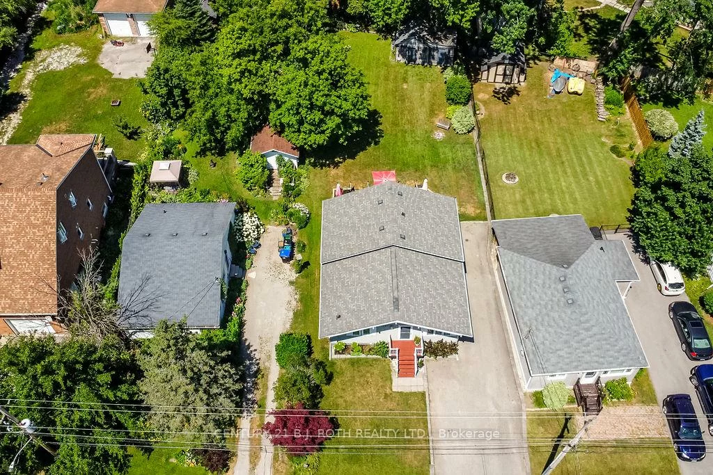 924, Vicrol, Alcona, Innisfil
