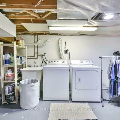 924, Vicrol, Alcona, Innisfil