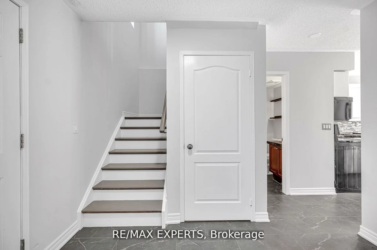 1111, Kell, Alcona, Innisfil