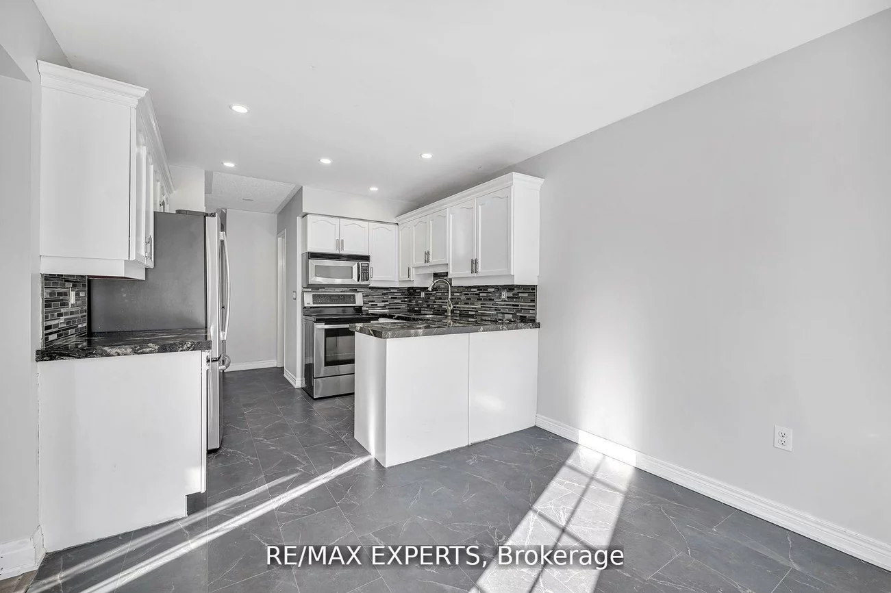 1111, Kell, Alcona, Innisfil
