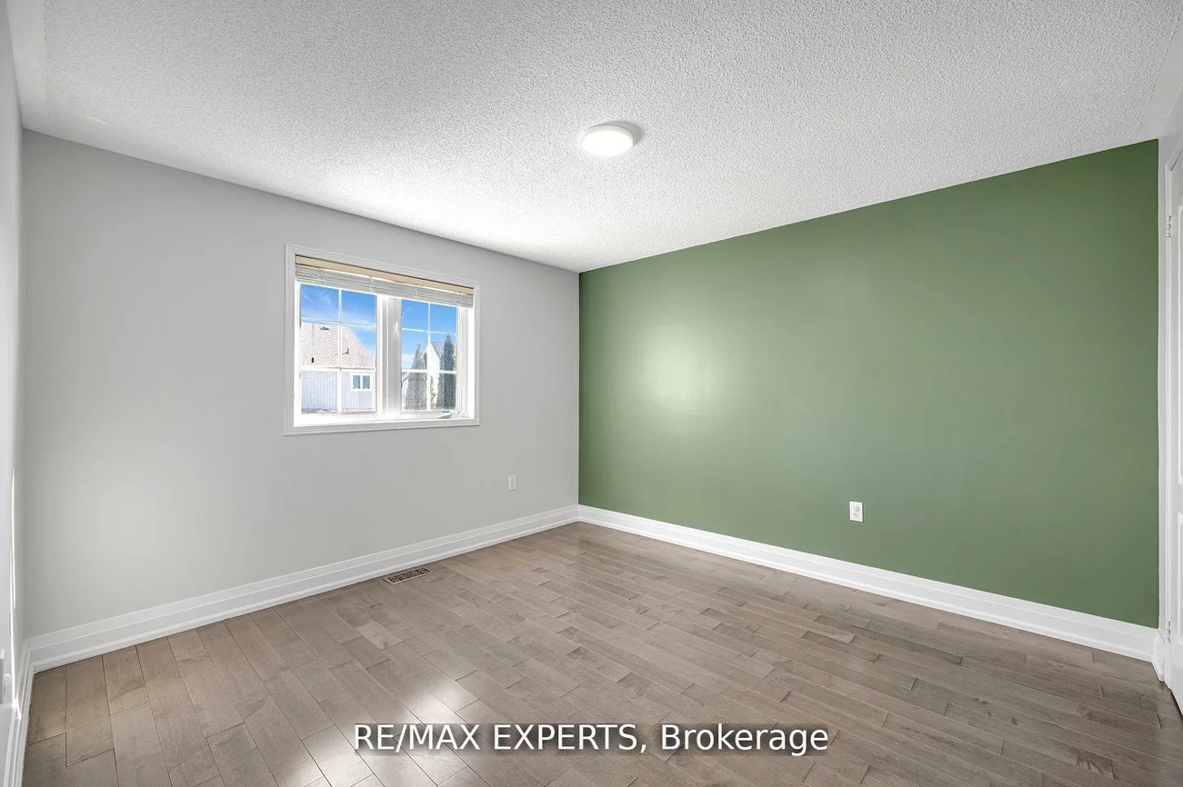 1111, Kell, Alcona, Innisfil