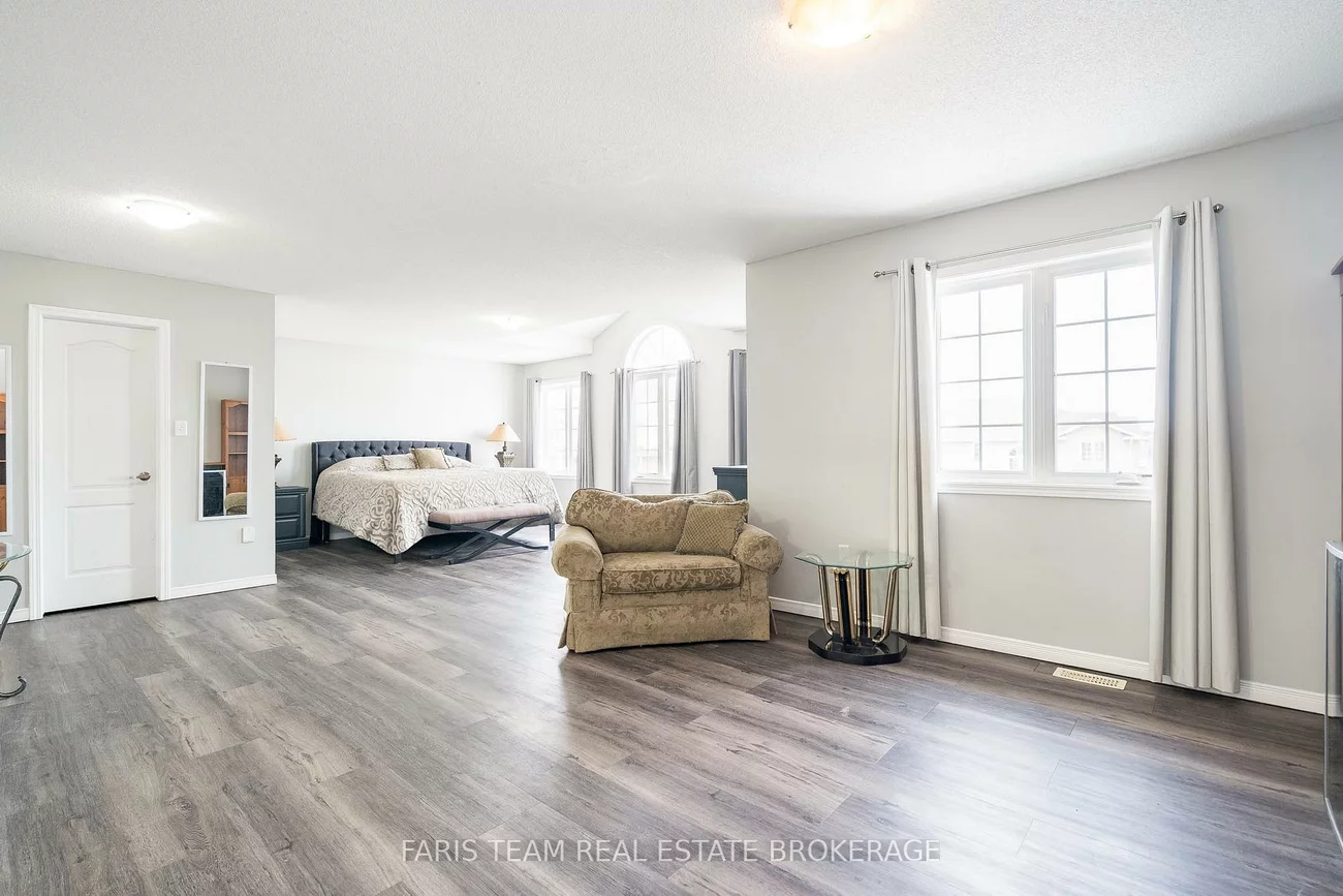 1373, Hunter, Alcona, Innisfil