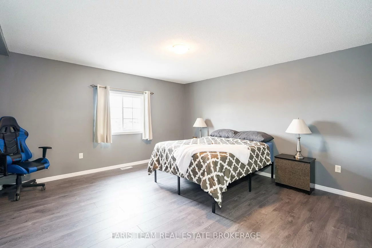 1373, Hunter, Alcona, Innisfil