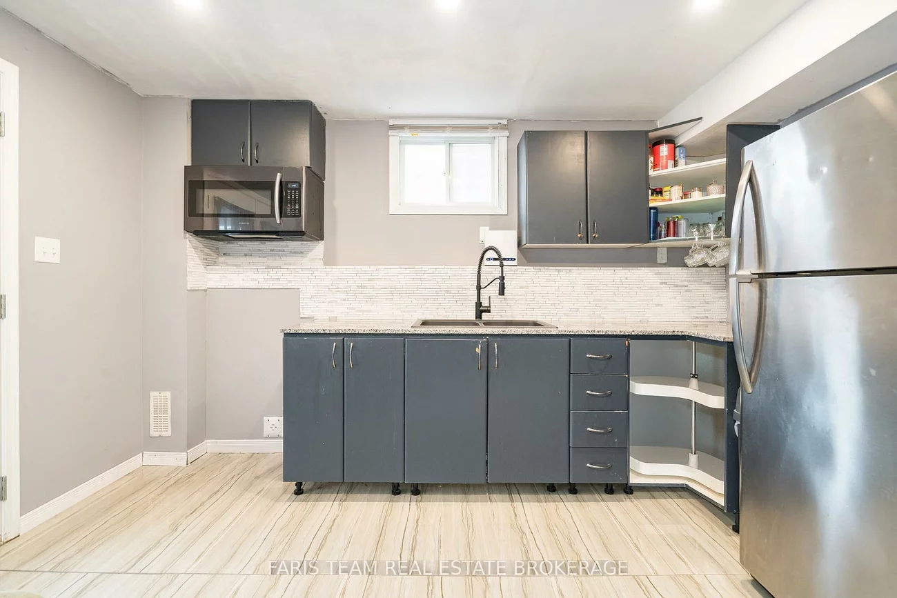 1373, Hunter, Alcona, Innisfil