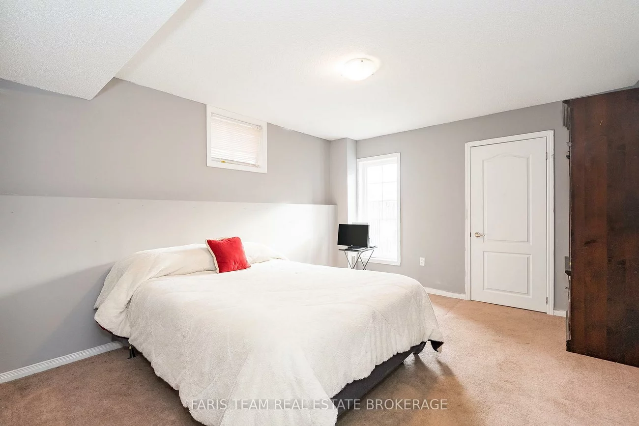 1373, Hunter, Alcona, Innisfil