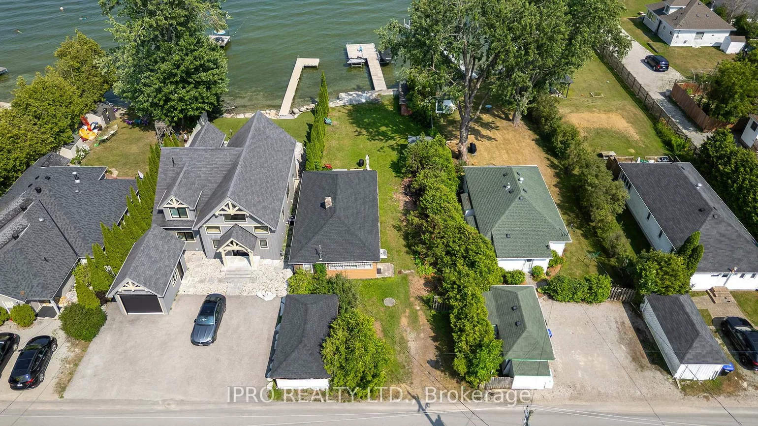 1557, Houston, Rural Innisfil, Innisfil