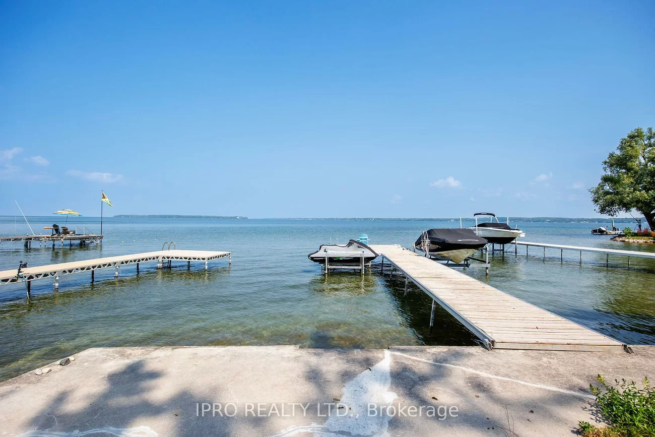 1557, Houston, Rural Innisfil, Innisfil