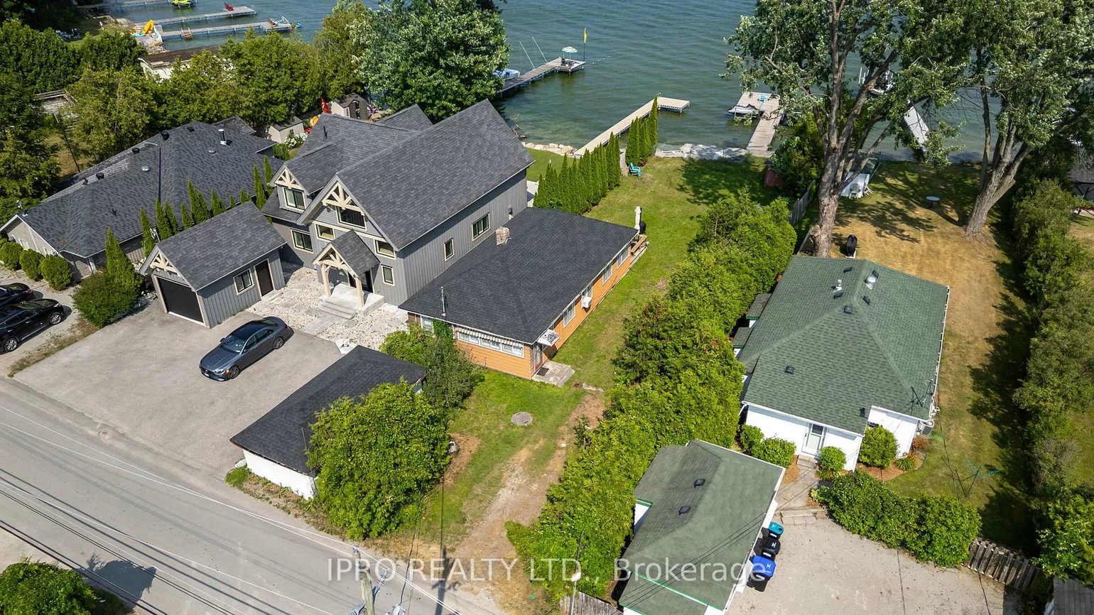 1557, Houston, Rural Innisfil, Innisfil