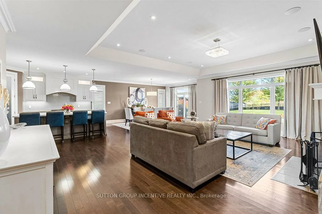 327, Sunnybrae, Stroud, Innisfil
