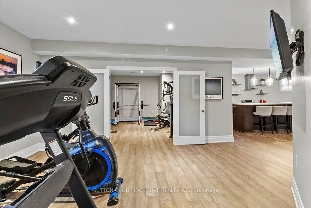 327, Sunnybrae, Stroud, Innisfil