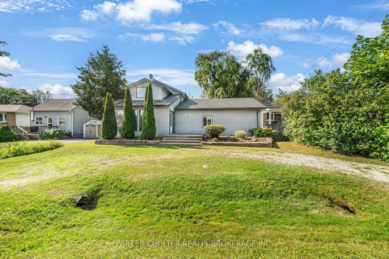 939, Clifton, Alcona, Innisfil
