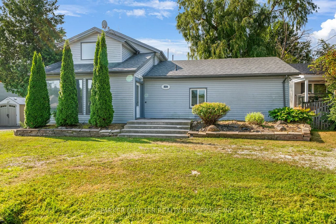 939, Clifton, Alcona, Innisfil