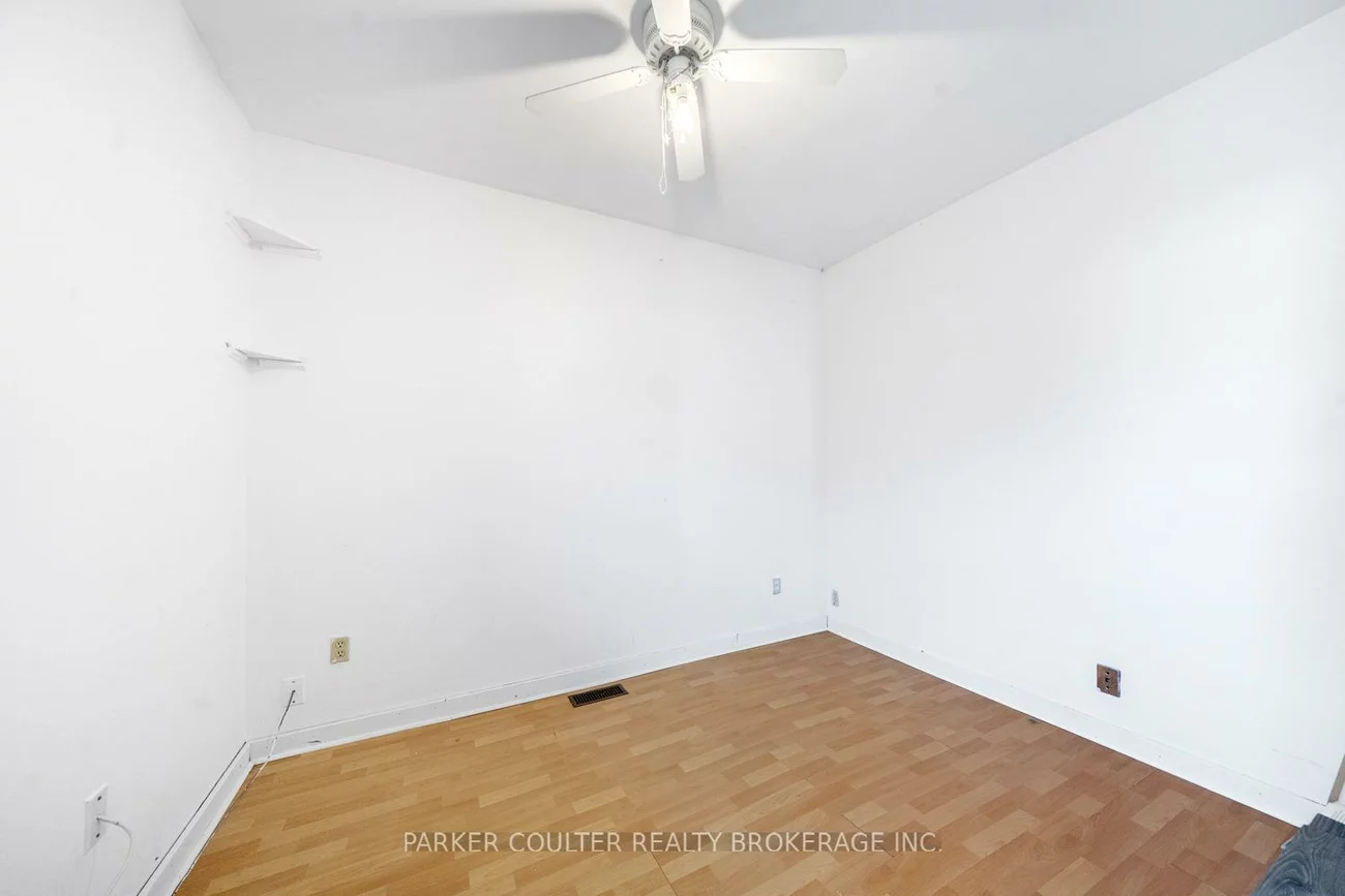 939, Clifton, Alcona, Innisfil