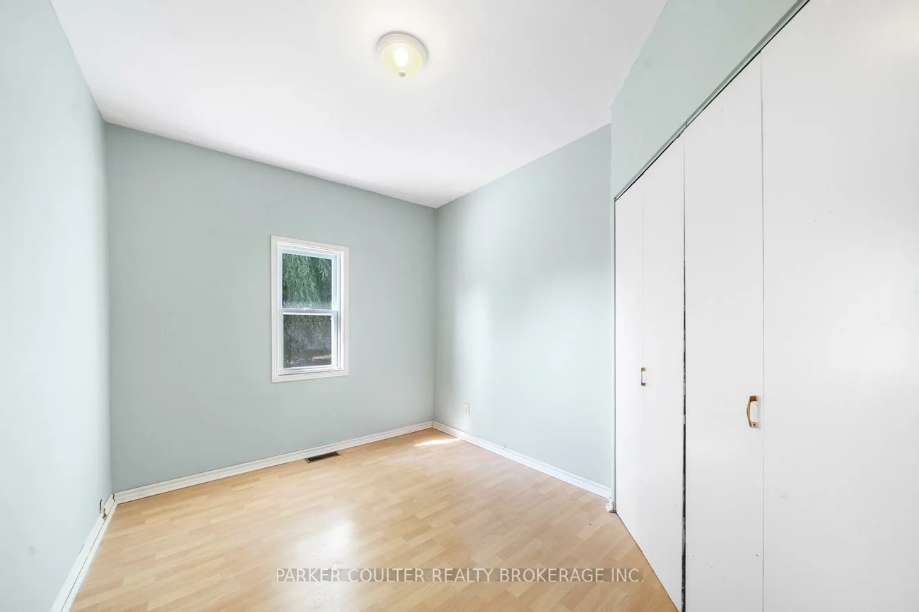 939, Clifton, Alcona, Innisfil