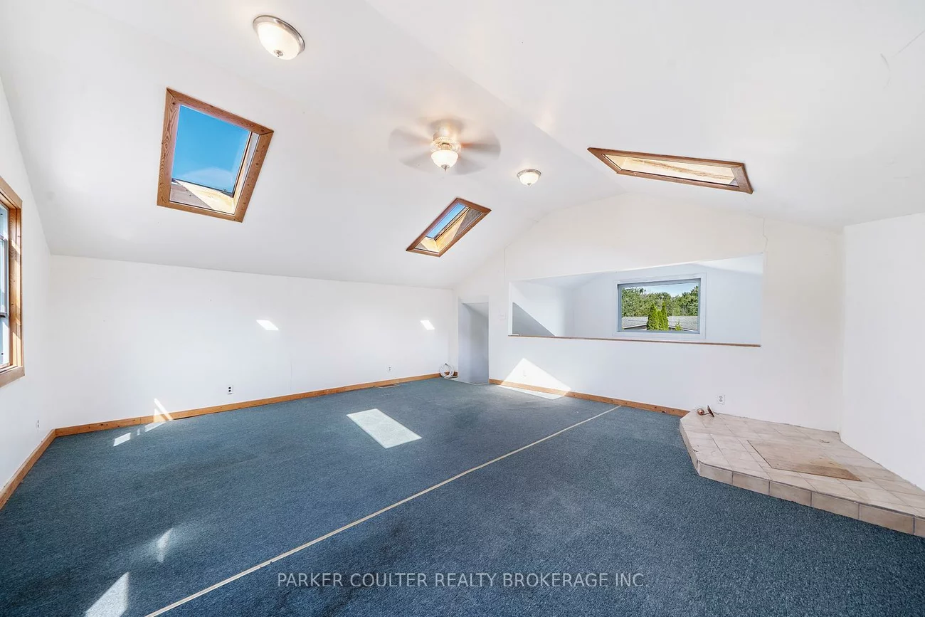939, Clifton, Alcona, Innisfil