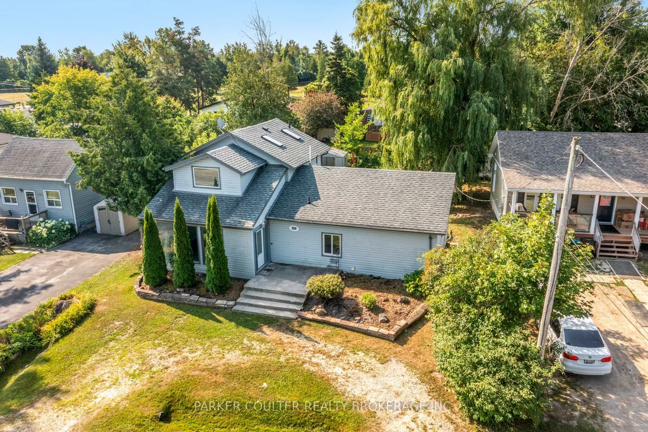 939, Clifton, Alcona, Innisfil
