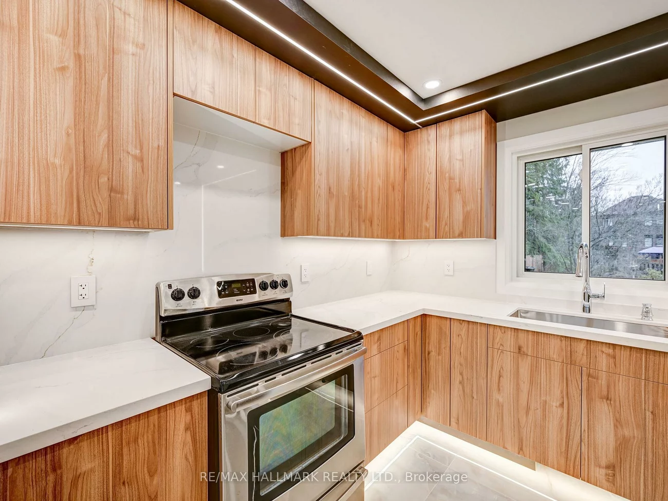1046, Lebanon, Alcona, Innisfil