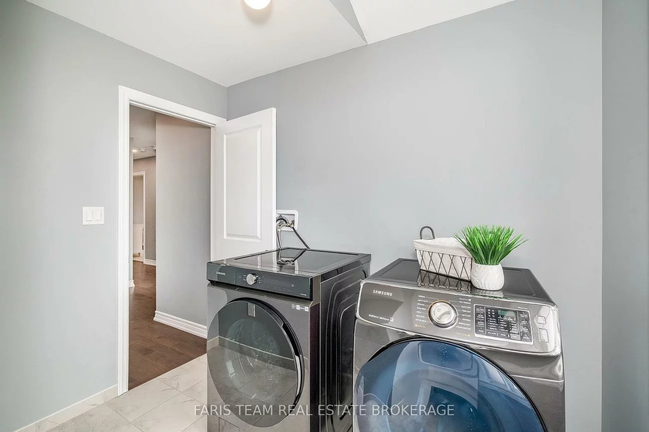 1464, Farrow, Rural Innisfil, Innisfil