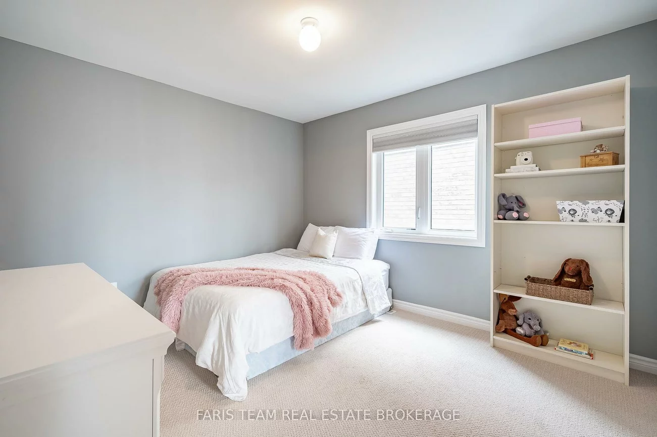 1464, Farrow, Rural Innisfil, Innisfil