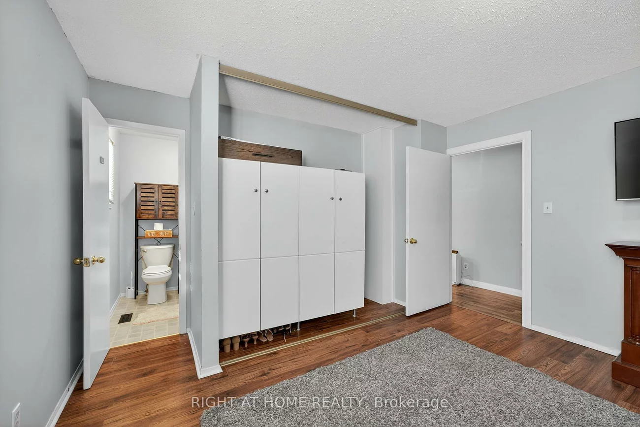 2220, Richardson, Stroud, Innisfil