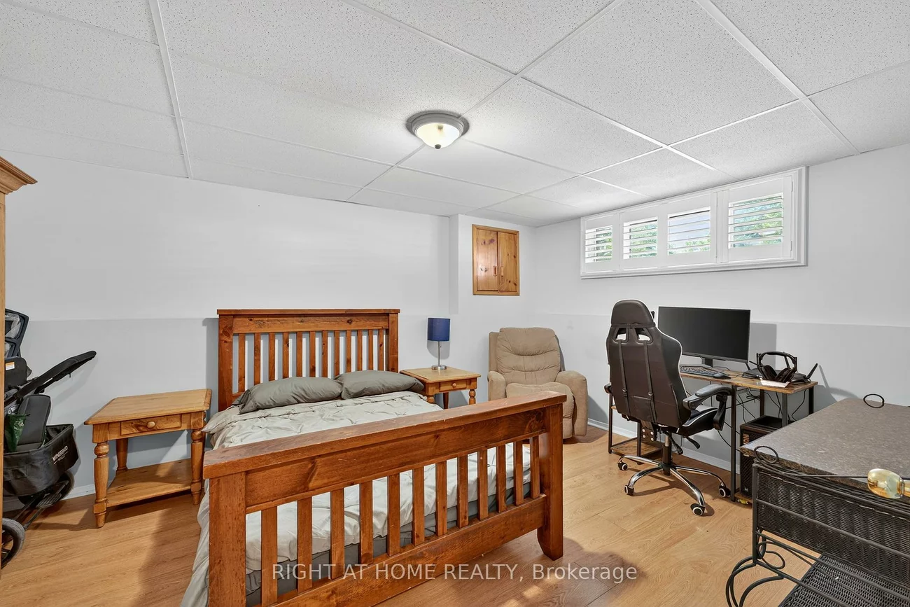 2220, Richardson, Stroud, Innisfil