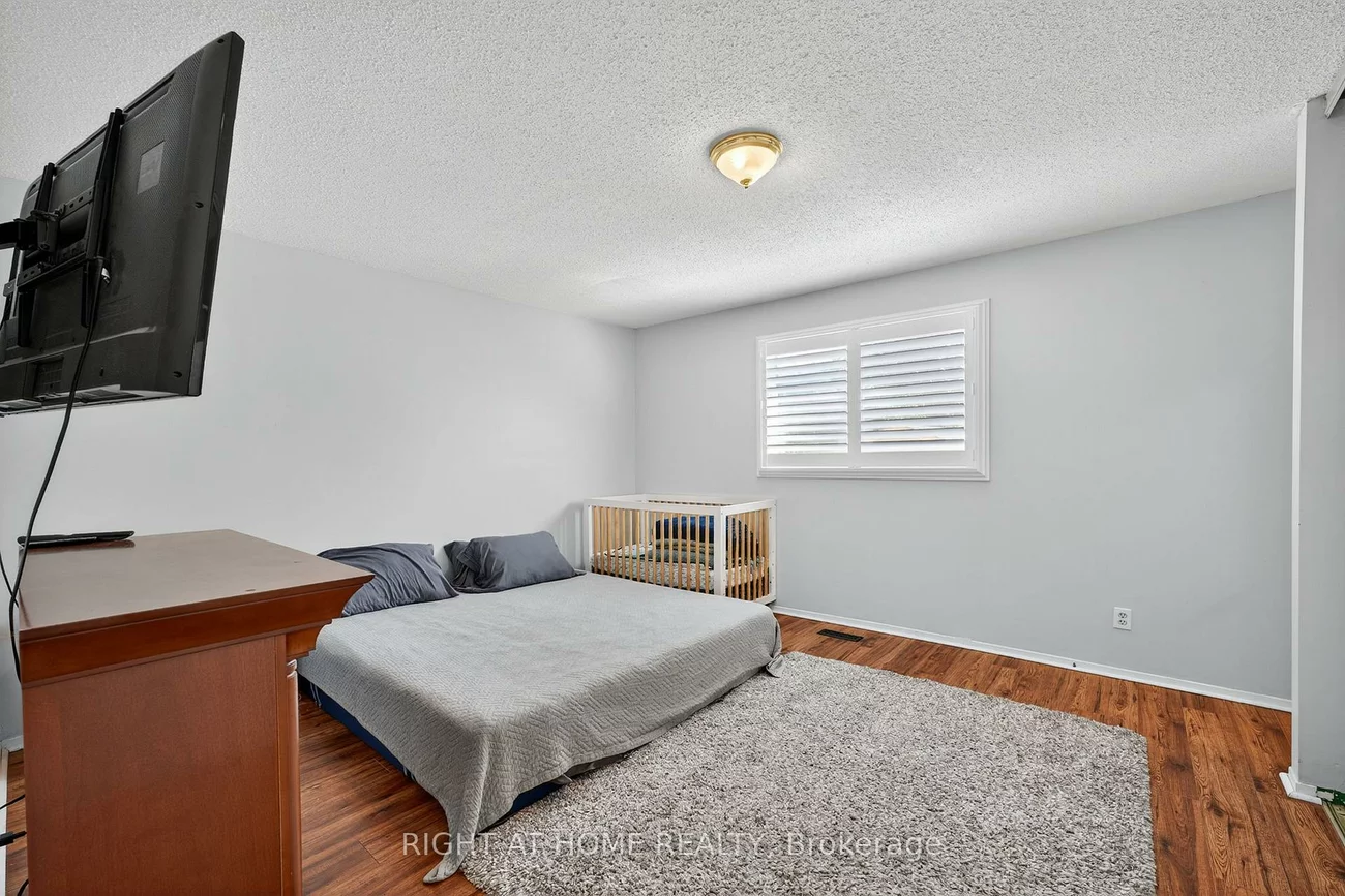 2220, Richardson, Stroud, Innisfil