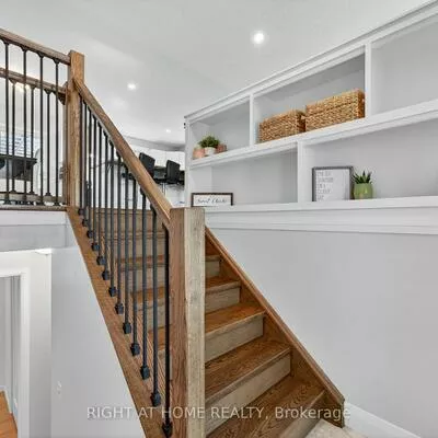 2220, Richardson, Stroud, Innisfil