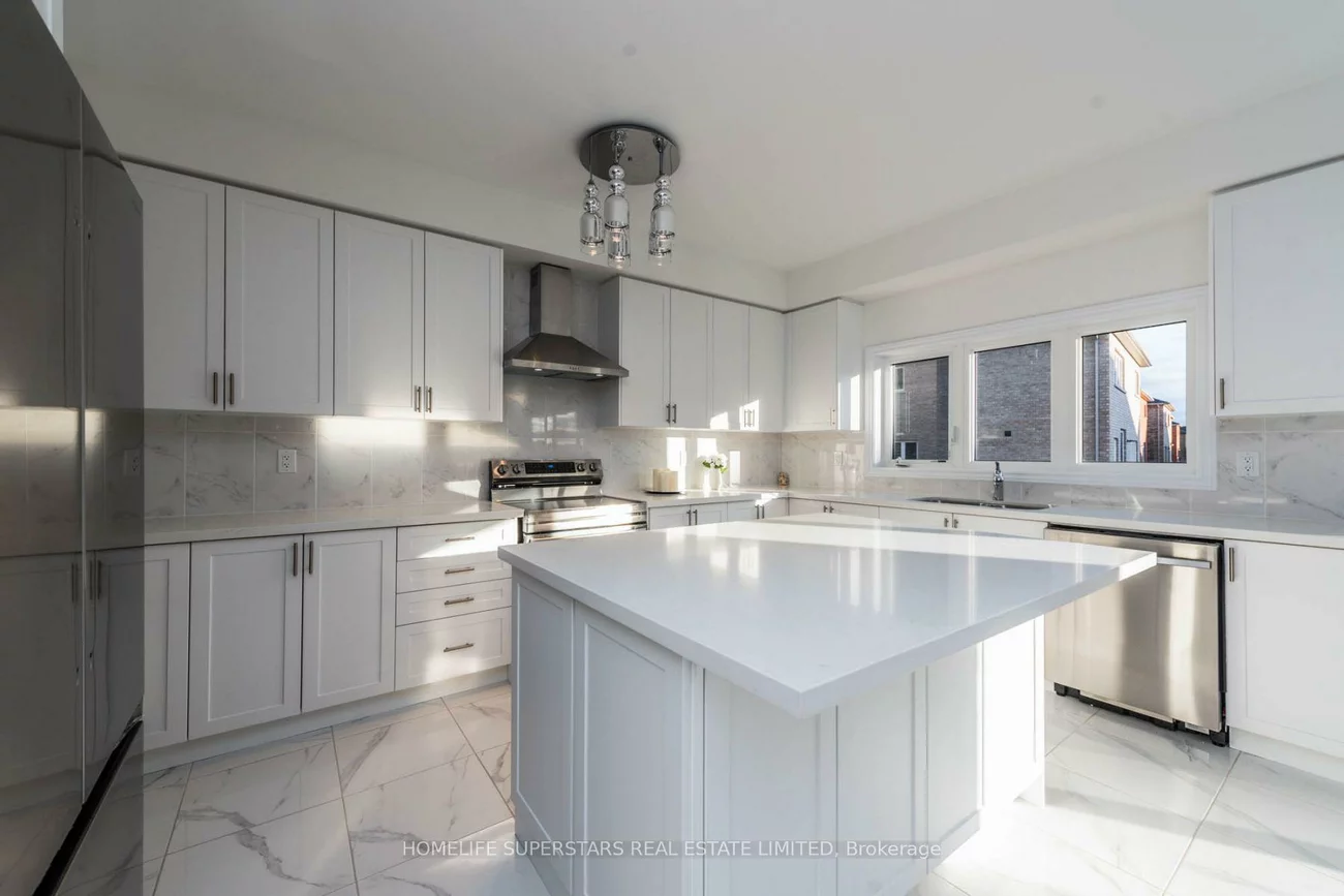 1121, Cole, Alcona, Innisfil