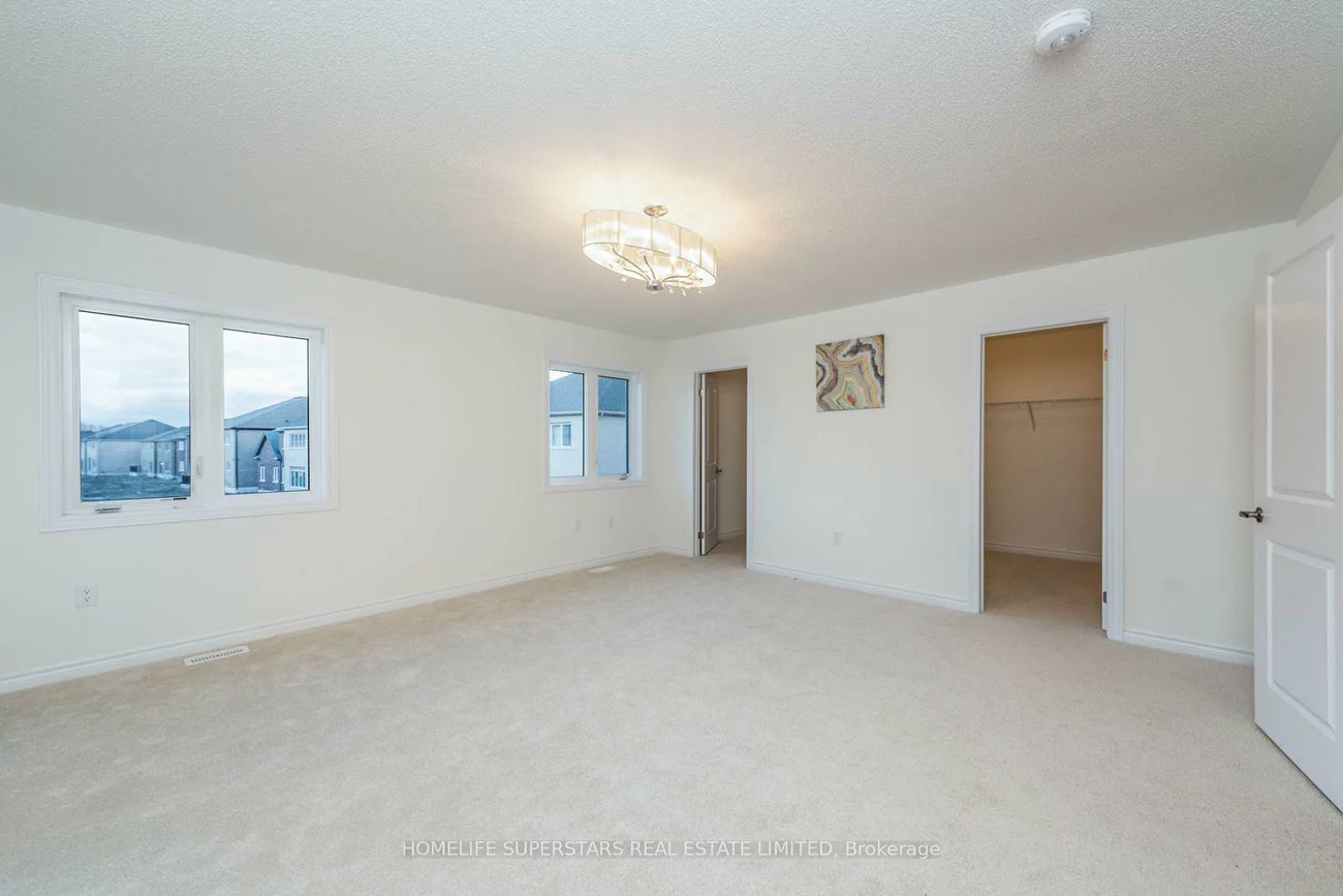1121, Cole, Alcona, Innisfil