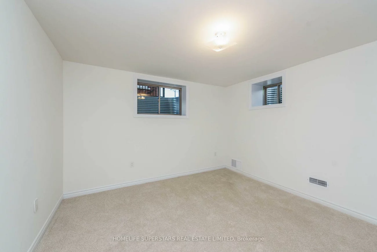 1121, Cole, Alcona, Innisfil