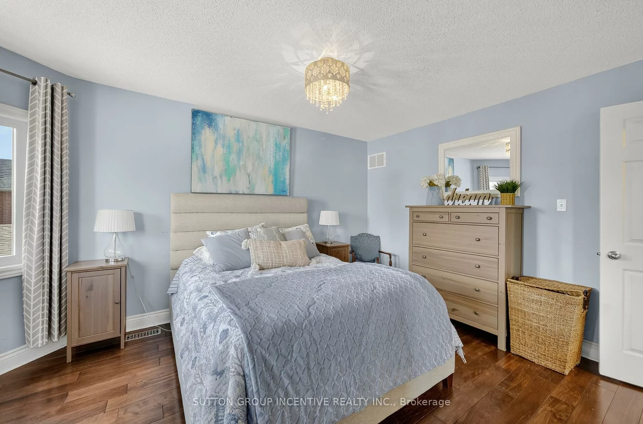1301, Forest, Alcona, Innisfil