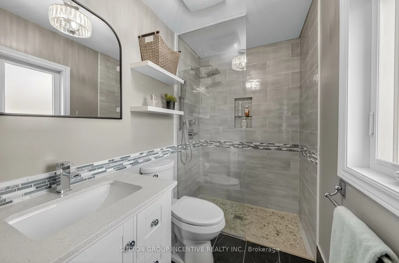 1301, Forest, Alcona, Innisfil