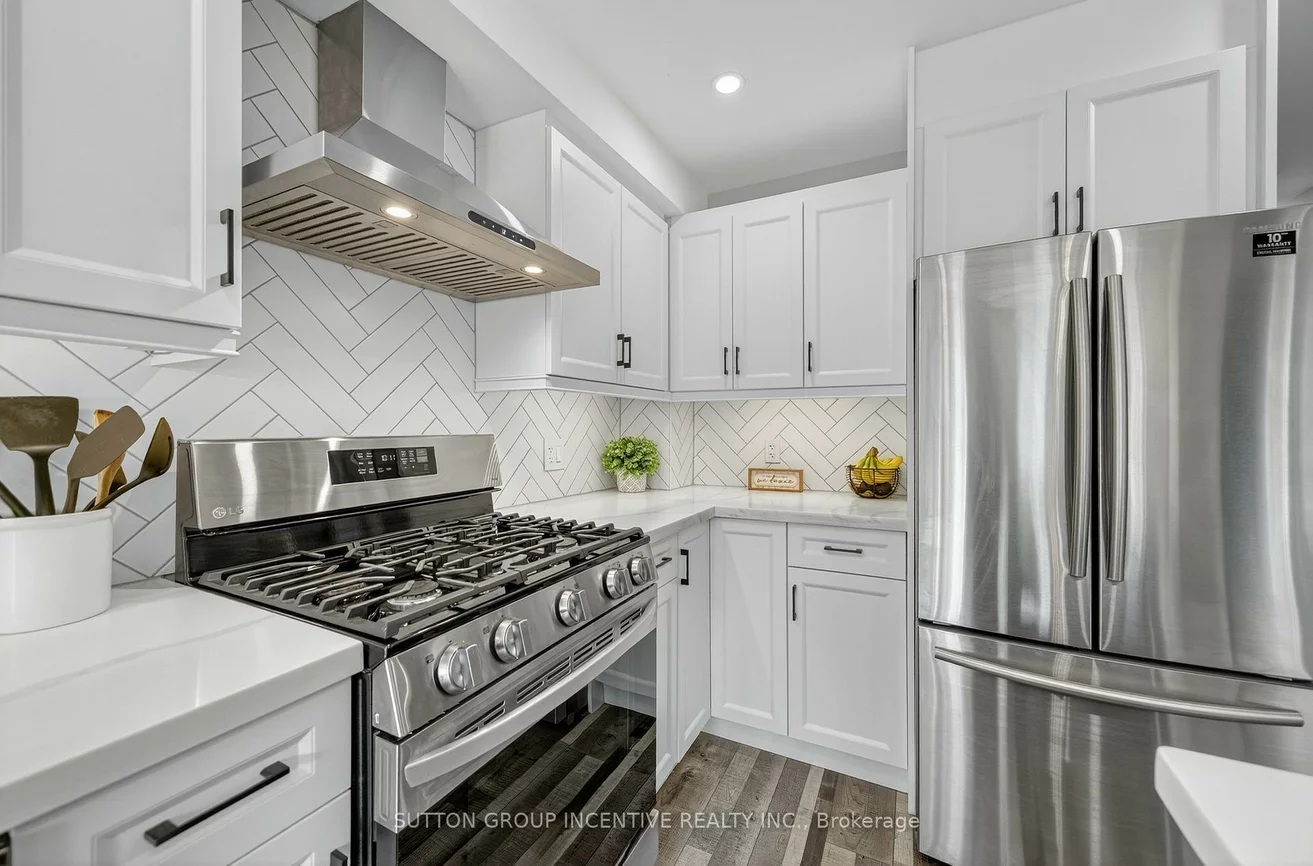 1301, Forest, Alcona, Innisfil
