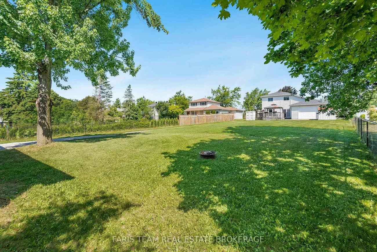 2275, Webb, Stroud, Innisfil