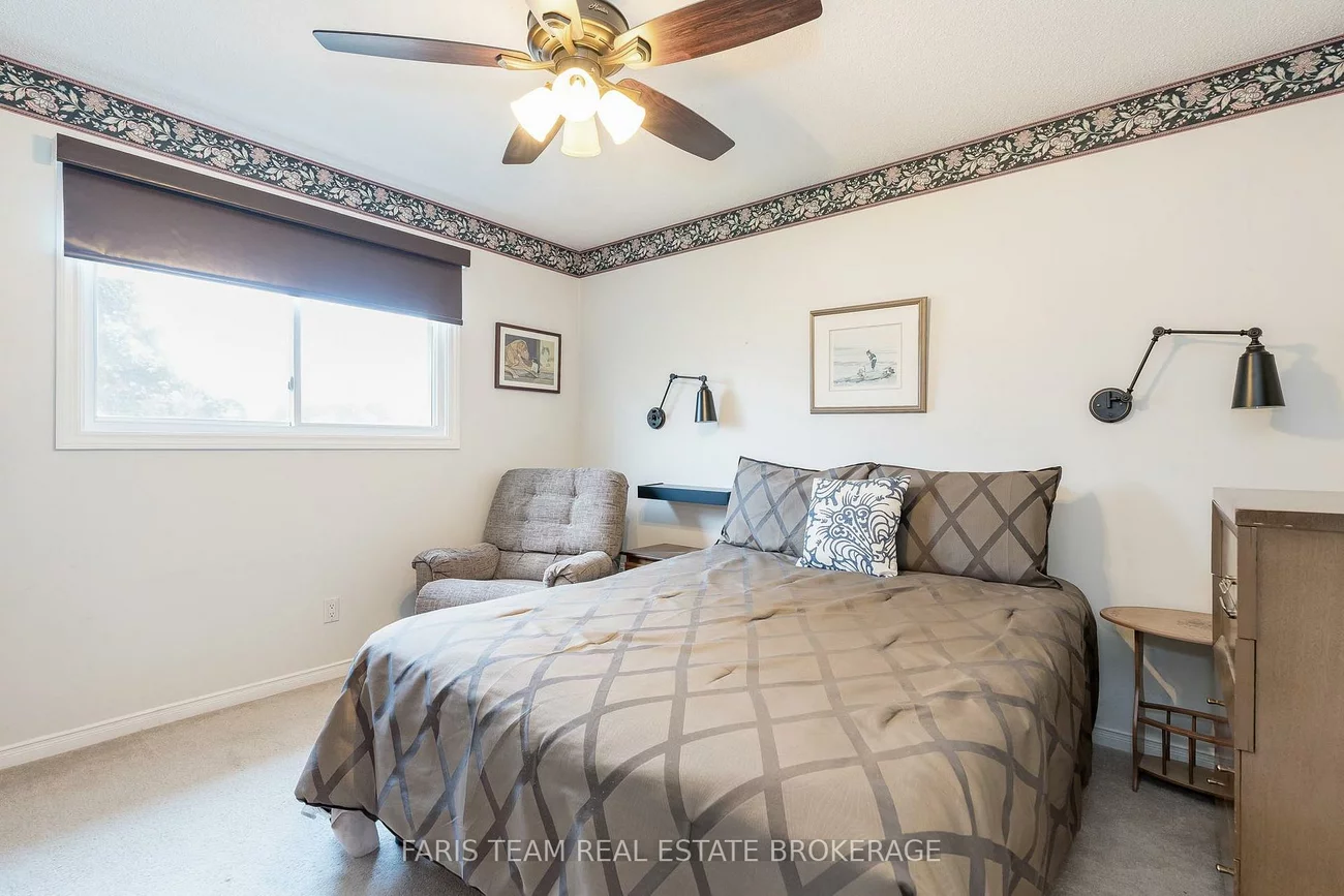2275, Webb, Stroud, Innisfil